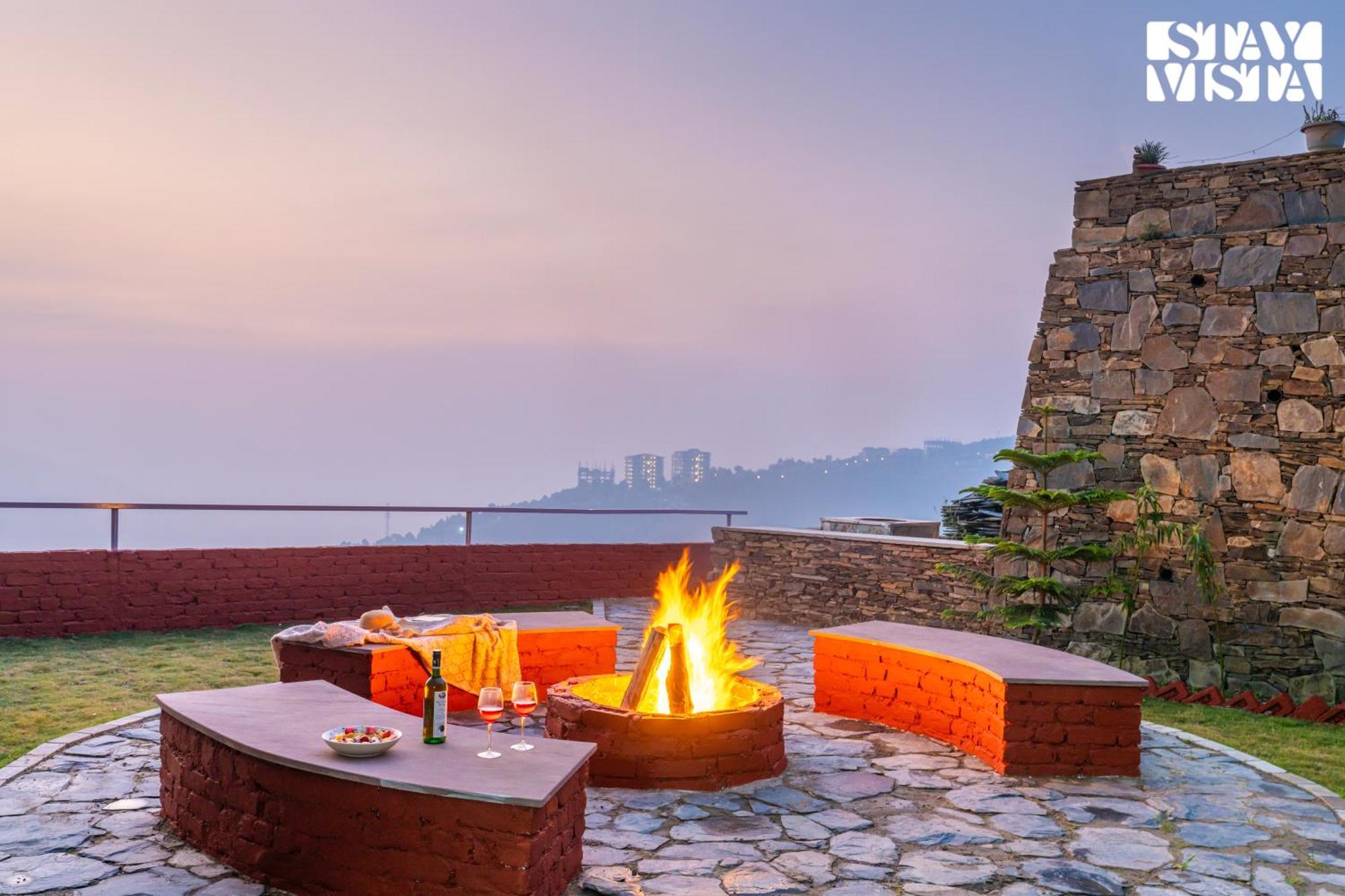 Stayvista At Orchards - Elysium Estate With Wifi, Bonfire シムラー エクステリア 写真